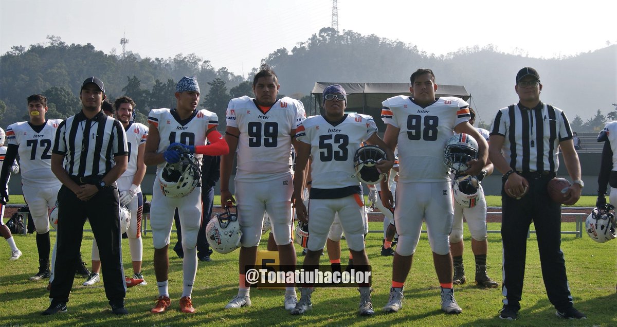Tonatiuhacolor's tweet photo. El #CrewARFA presente en la clínica que impartió el Referee Francisco Ortiz en el Congreso de @Ofamo2
Planilla: @deportes_arfa
HL - Yahir Estrada
S - Javier Arias
#ÁrbitroJusto ⚪⚫
#TodosSomosFootball 🏈🇲🇽
#FelizMiércoles 🙌 https://t.co/lp0eLhyzFG