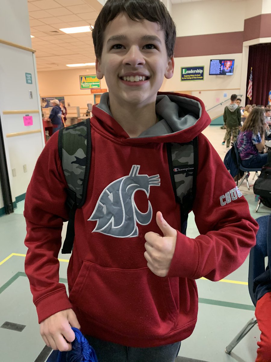 MountainMiddle's tweet image. Wolves wear college gear on Wednesdays!  #SBLSD  #CollegeWearWednesday #WolvesWalk #WolvesDen @LaurieDent1