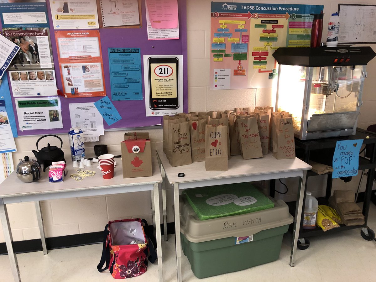 Felt the love and support coming back to school today from our CUPE friends and admin💗 <a href="/JChambersTVDSB/">Jack Chambers PS</a>