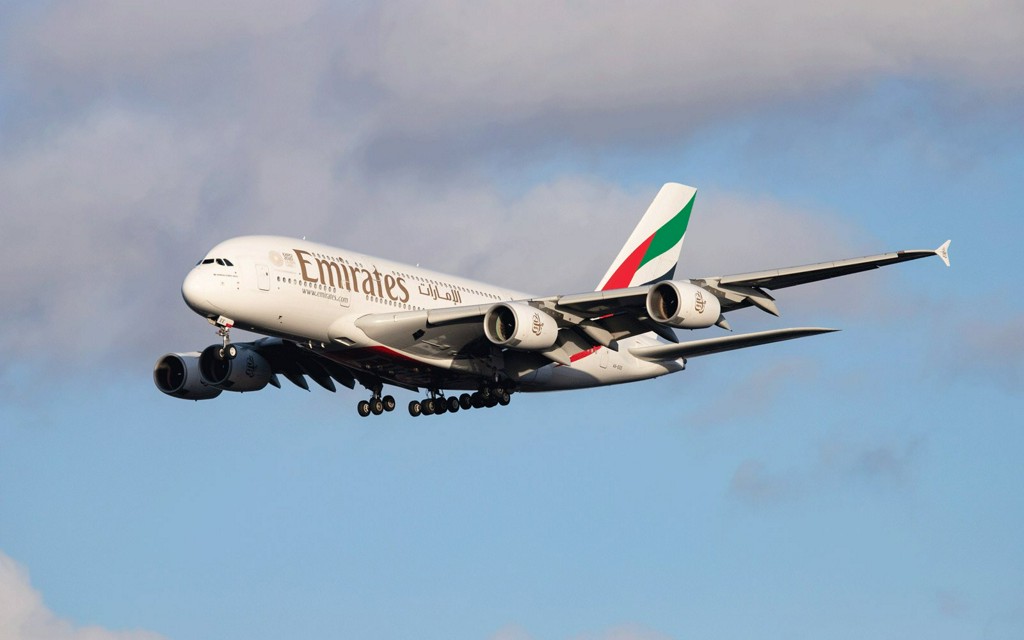 TravelLeisure's tweet photo. Emirates is having a two-for-one sale just in time for Valentine's Day https://t.co/wRWxCBT1ii https://t.co/6HIwWVwF0Q