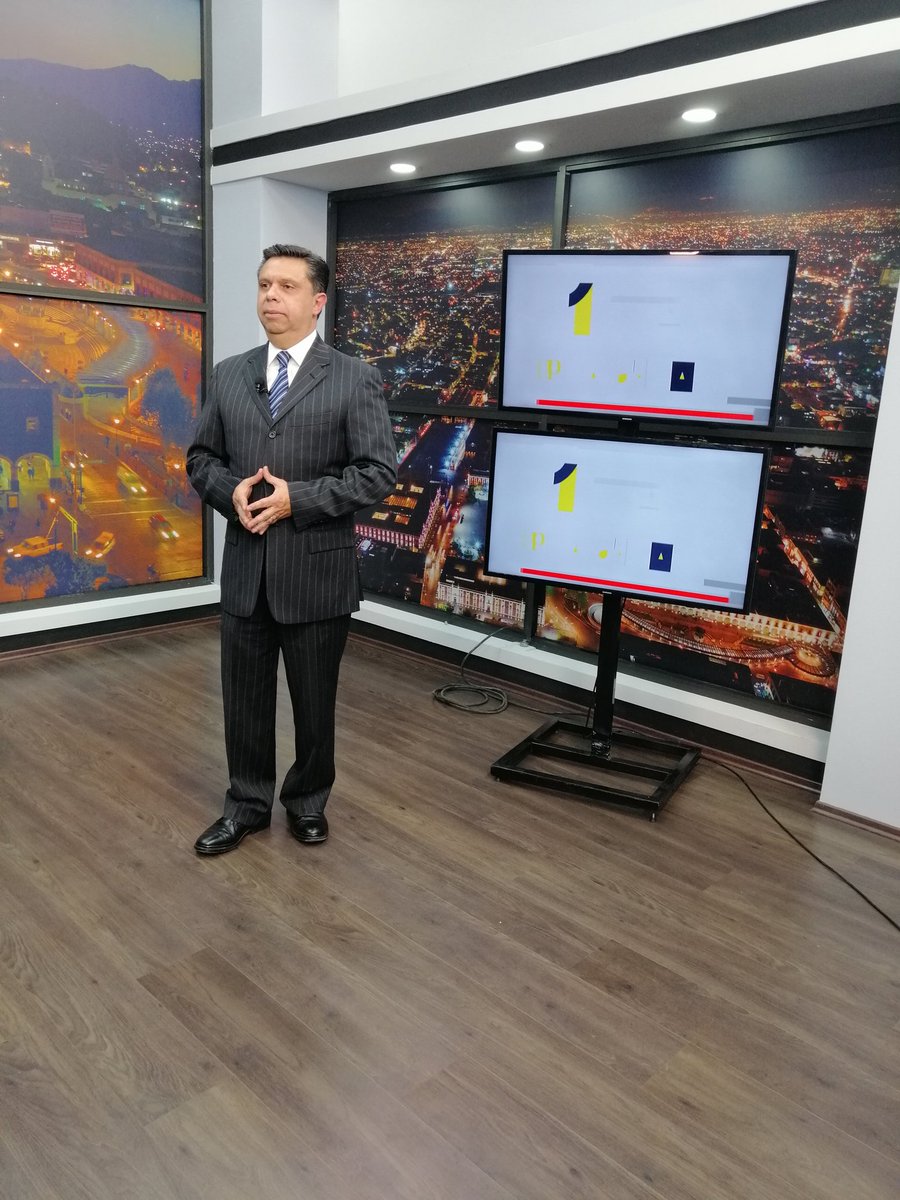 MACienfuegosMx's tweet photo. 📺 No se pierdan mi participación en el programa de #100Palabras de @MN_EdoMex con @magda_bastida, hablando sobre los movimientos sociales juveniles como blanco fácil de intereses privados. https://t.co/1HZefpWVwT