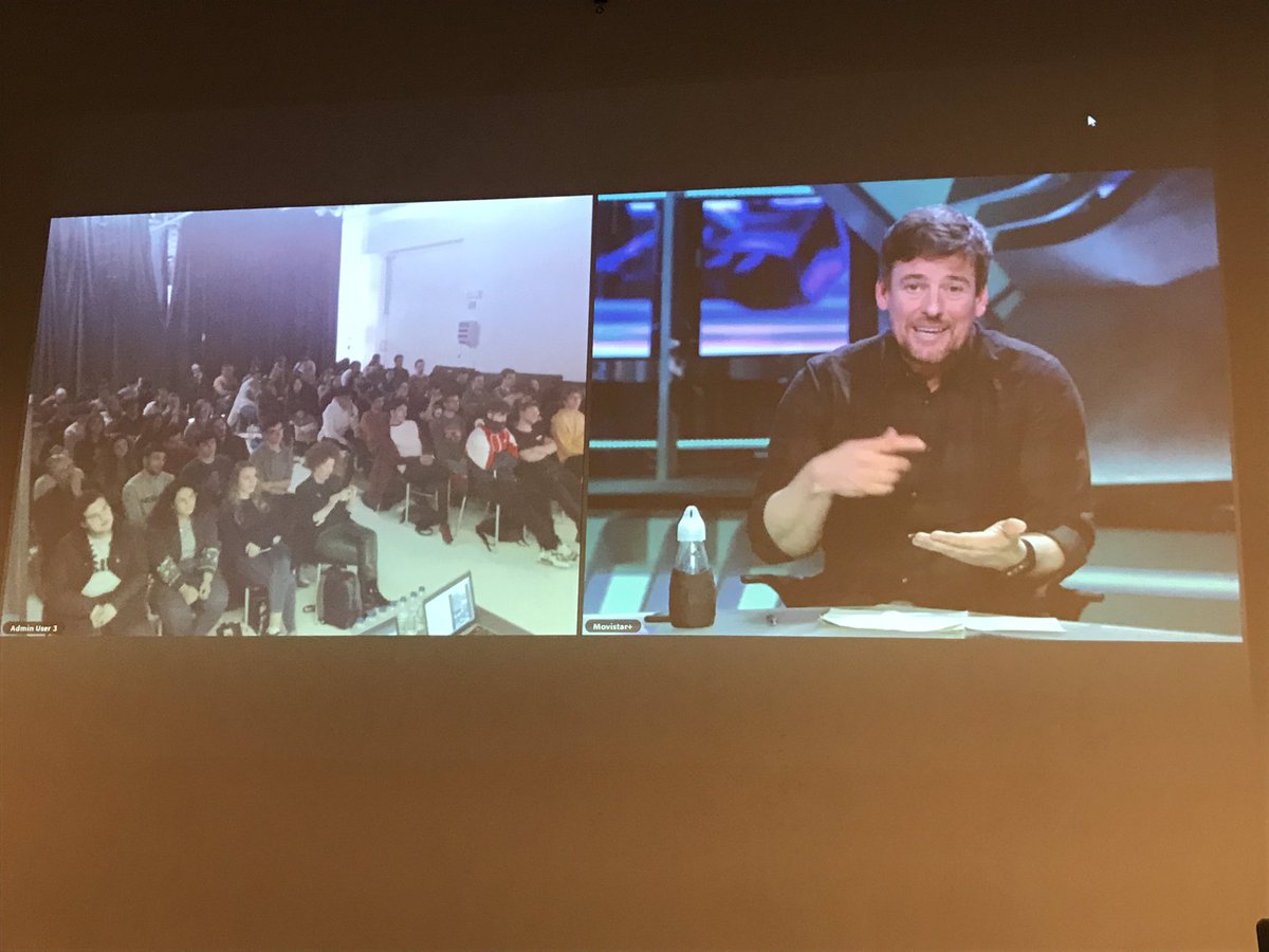 OpenFuture_'s tweet photo. Agradecer a @CITM_UPC por hacer un día especial
Hoy iniciamos #Lab360 para explorar junto a sus alumnos nuevas formas de narrativa 360 para contenidos de 🎬🎮⚽️🎤
Estos próximos meses serán emocionantes #innovacionabierta #universidadyempresa
@MovistarPlus @Telefonica https://t.co/oSYQQ17ai5