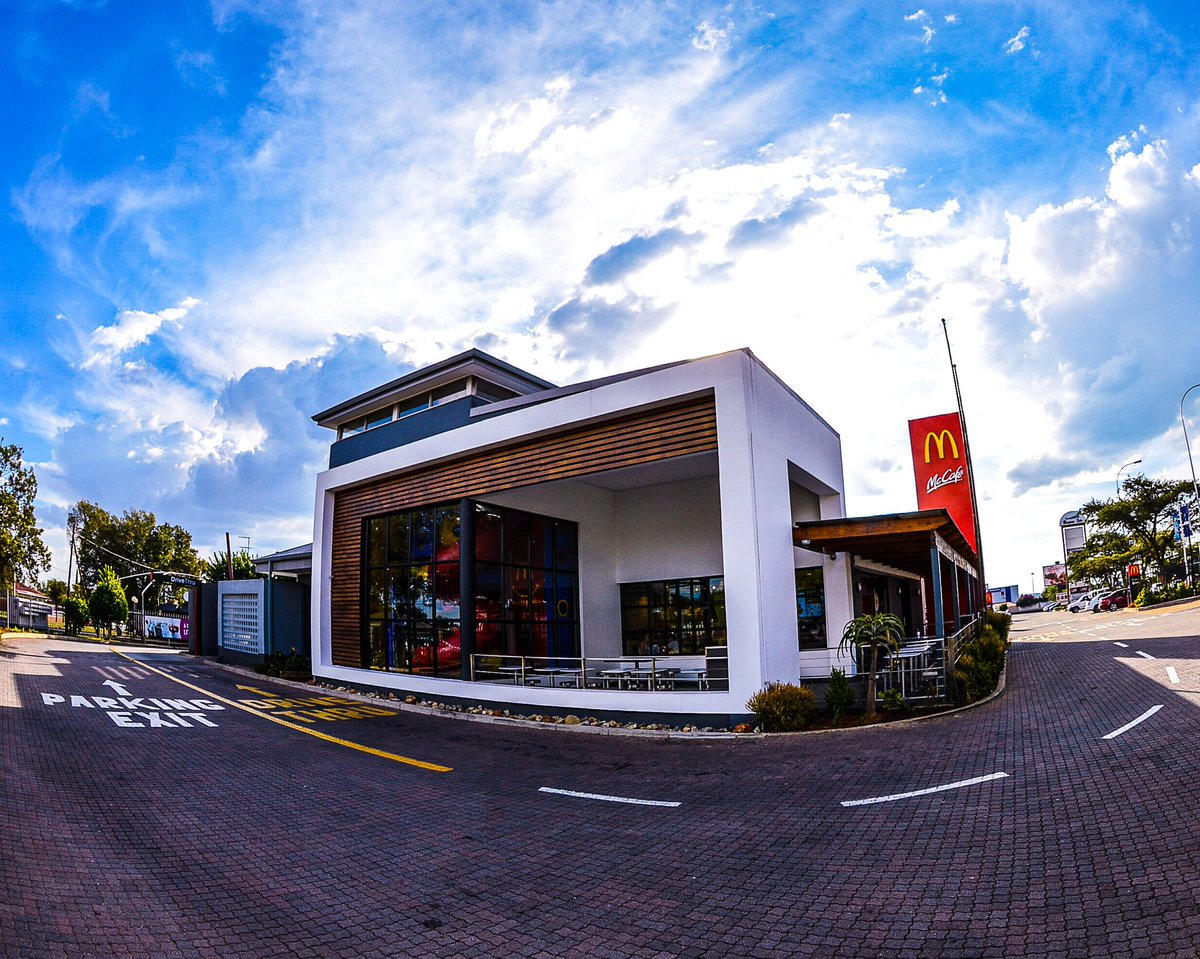 boomphaaze's tweet photo. Advertising Photography 

Brand: @McDonalds
📷: @boomphaaze - (@CanonRSA)
📍: #Johannesburg 

#McDonalds #thursdayvibes #canonphotography #canonlylovetwice https://t.co/UB73313g2O