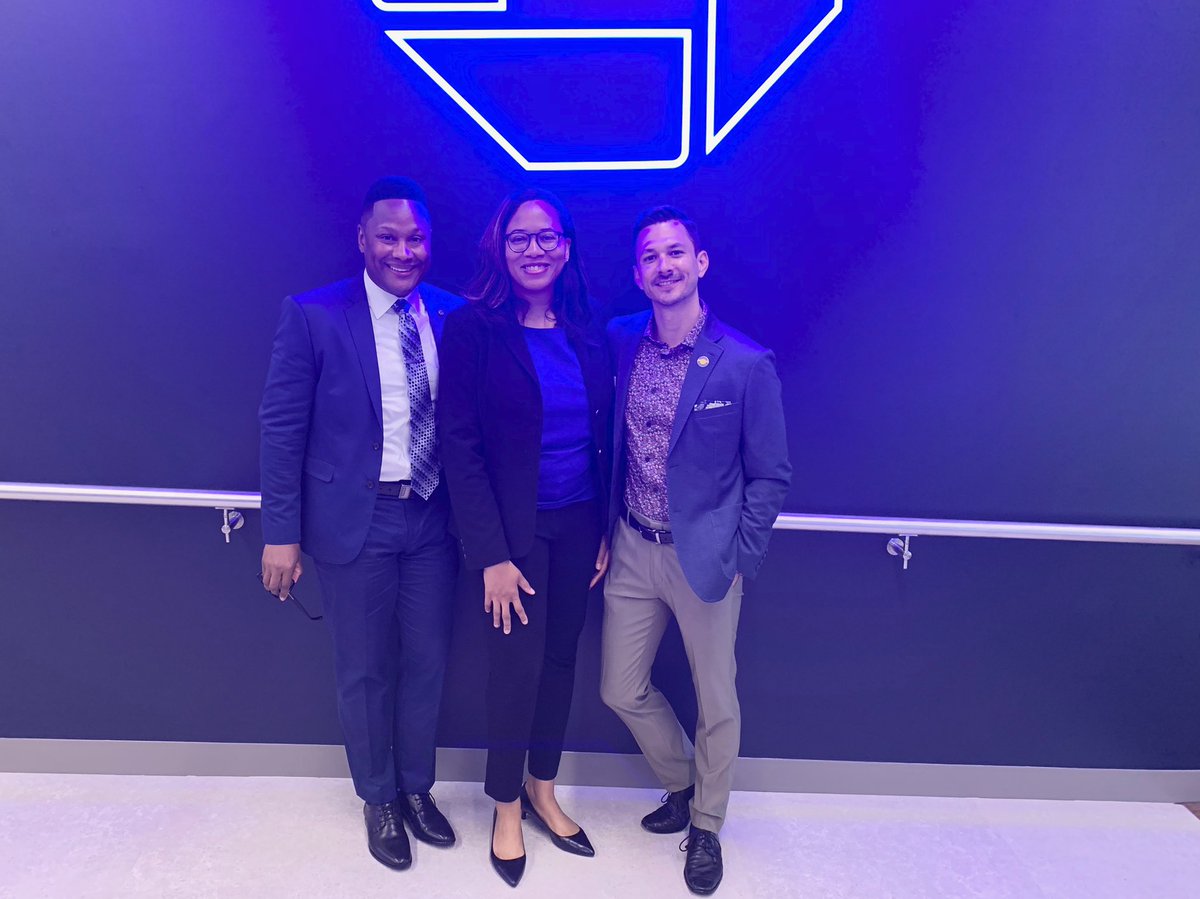 Just over a month ago, @OUTGeorgia Member @Chase opened its latest branch in Downtown #Atlanta!

Our President Petrina Bloodworth along with VP Michael Daniels and ED Chris Lugo were onsite for the grand opening, which also featured Chase's Pride LGBTQ Business Resource Group.