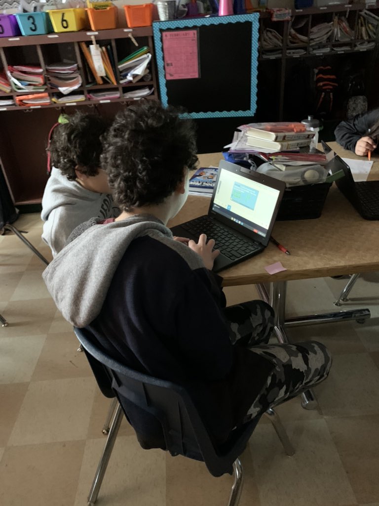 teamneuman's tweet photo. @PearDeck attempt #2. Great conversation around the room about all things fractions. @NEISDiTech #neisditechPD @BCENEISD it’s such a cool way to see how students understand the content https://t.co/ex6lUL6jGU