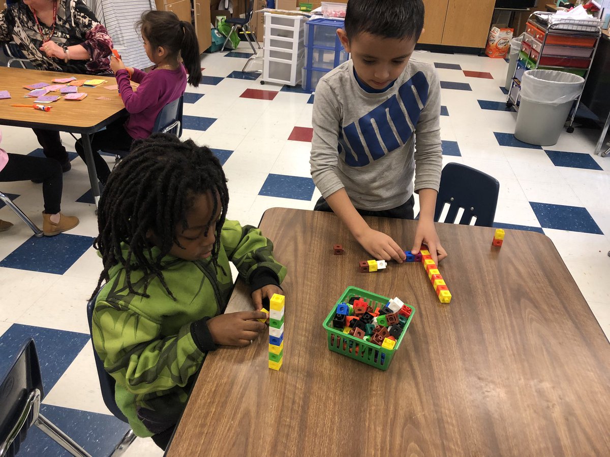 Mrs. Kording tweet media