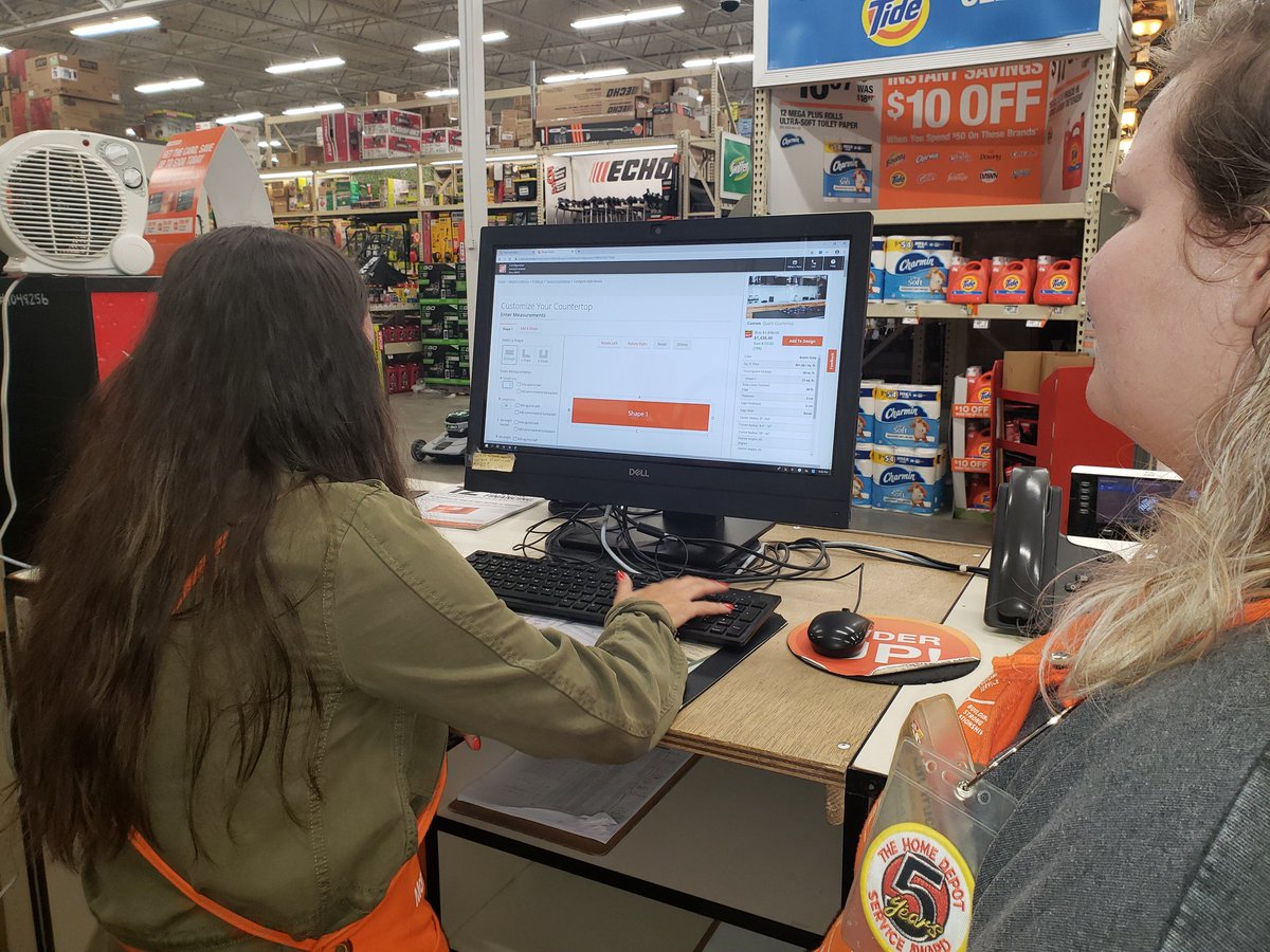 Service desk supervisor,  Allyson, teaching countertop estimator to her team! Fully engaged! Thanks <a href="/allysontuggle/">Allyson Shelton</a> <a href="/randyhaynie/">Randy Haynie</a> <a href="/1sherredavis/">Sherre Davis-Hood</a>