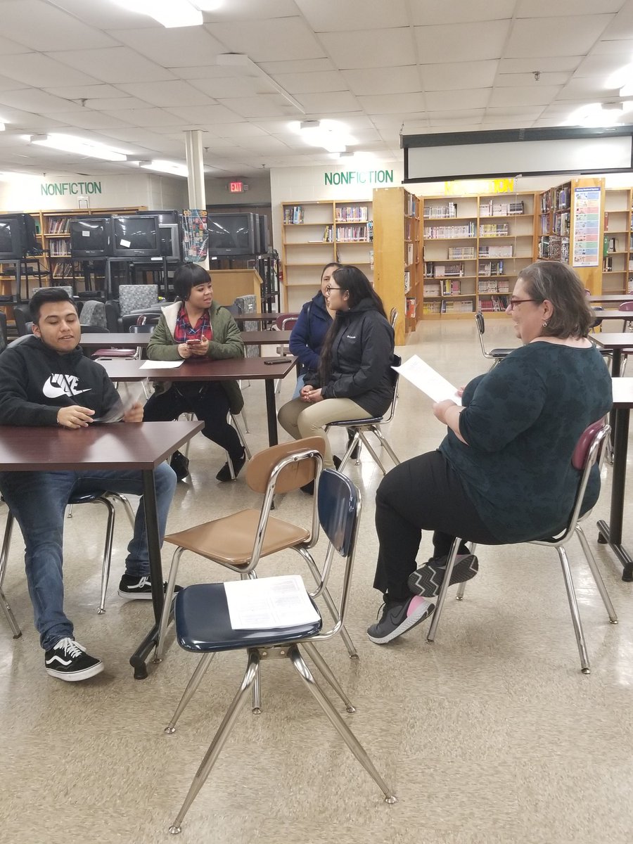 AP_MNegron's tweet photo. ESOL 12th grade Students/Parents completing the MSFAA or FAFSA...Supporting our ESOL Students https://t.co/XnDfPCqESy
