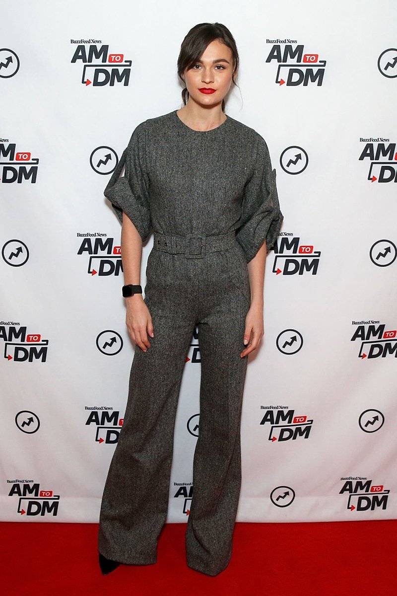 sophiskeltonfan's tweet photo. 📸: Sophie Skelton attends the #BuzzfeedNews #AMtoDM to promote #Outlander season 5.
-
© to @FFASiteTweets. https://t.co/DnecNbKyb7