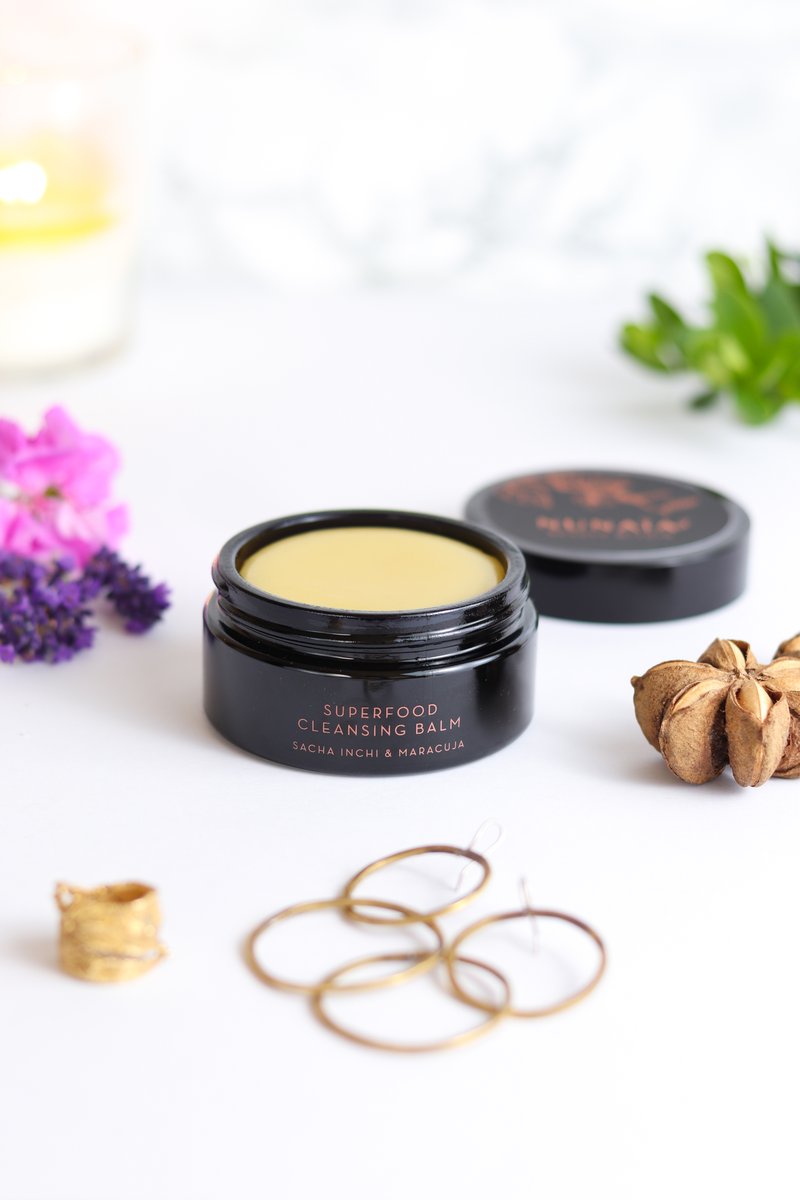 We have Nunaïa's new Superfood Cleansing Balm exclusively online on The Clean Beauty Edit this month! Discover this luxurious vegan and organic cleansing balm with us thecleanbeautyedit.com/collections/nu…
#cleanbeauty #Organicskincare #veganbeauty #greenbeauty #ethicalbeauty #betterbeauty