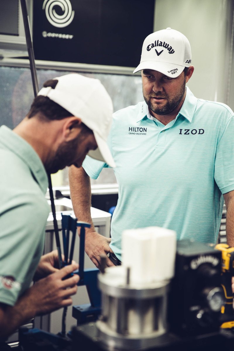 odysseygolf's tweet image. A few late putter adjustments before Round One at Riviera for @marcleish and @Dylan_Frittelli under the watchful eye of Odyssey PGA TOUR Representative @Joe_Toulon. Go get ‘em tomorrow boys 👊 #1PutterOnTour #1PutterInGolf