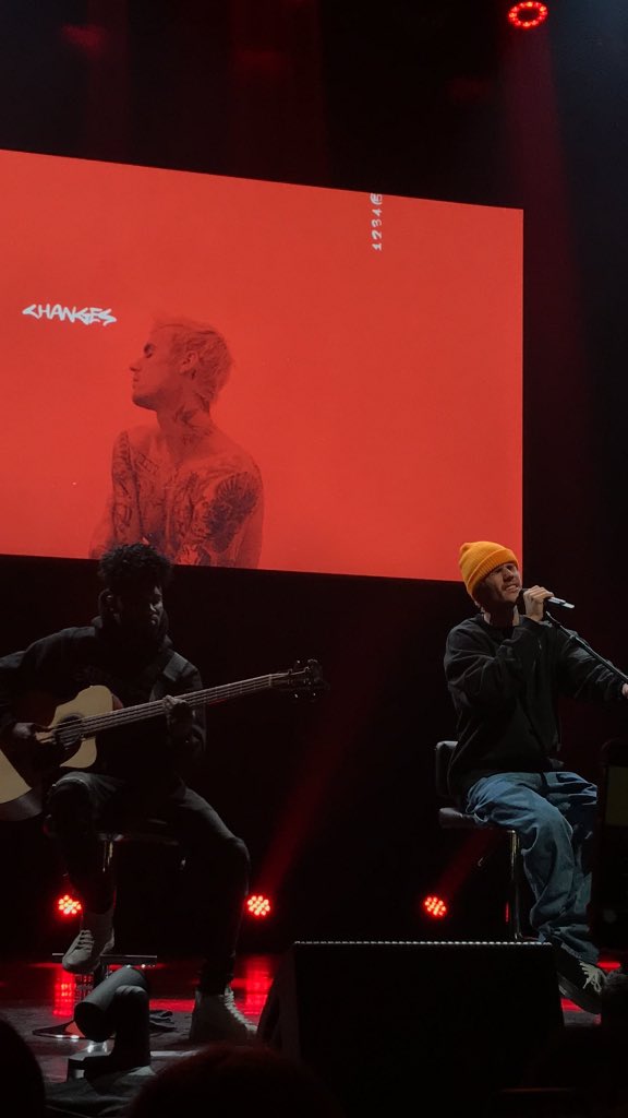 drewxbiebzz's tweet photo. @justinbieber @lildickytweets I swear yesterday night was the BEST NIGHT OF MY LIFE #ChangesFeb14 #Changes https://t.co/IuEe0jzTVm
