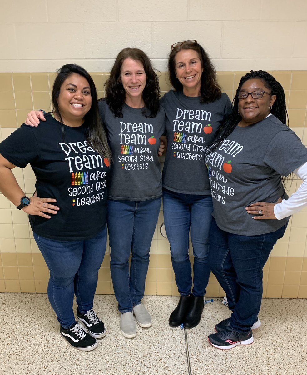 HPEwithMrsOrr's tweet photo. Our shirts say it all. ππΌππΌπ@VBFairfieldES @MrsLBooneVB @KimMorganVB @lcresek #secondgraderocksmysocks #yesigotthewrongcoloronaccident π https://t.co/W89XYumu2V