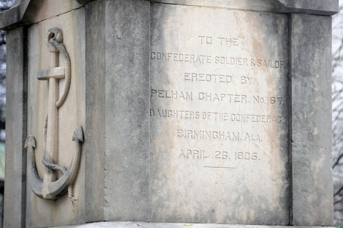 TheRoot's tweet photo. America's 4th-blackest city faces a $10,000-per-day fine for covering up a monument to white supremacists who decided they'd rather not be Americans if they couldn't own slaves.
https://t.co/aWJ7wojVzw https://t.co/mCmHtq5642