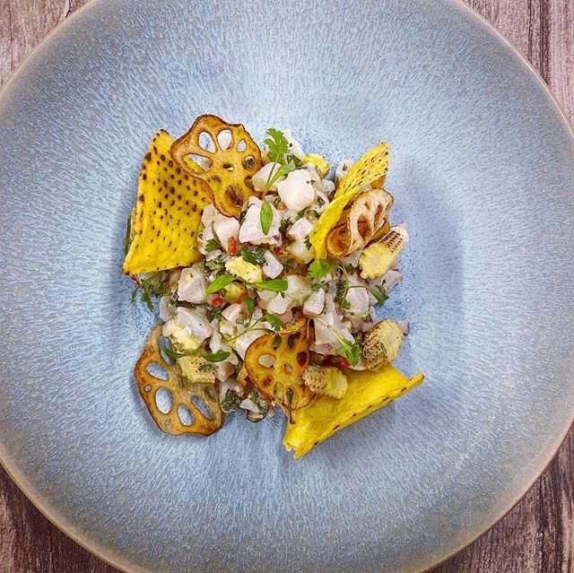 Sea bass ceviche, charred baby sweetcorn, tiger’s milk, chilli, mint, tortilla chips and lotus root crisps. Super fresh and zesty! Perfect as a light hearty starter or as part of a sharing tapas feast! . . . . . . #ceviche #seabassceviche #lovefish #heal… ift.tt/2OOZCER