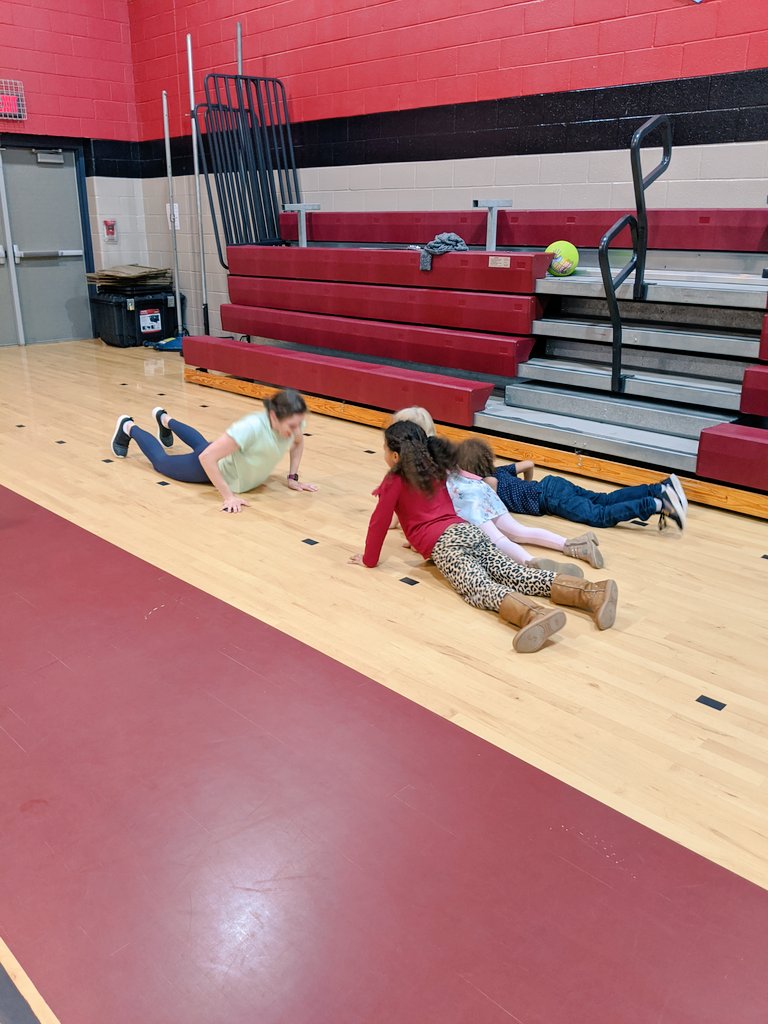 MrsRoberts_511's tweet photo. I was in the back of the gym this afternoon just trying to get a little extra movement in today and the ss from ASP came and joined me.  A little reminder that even the smallest action might inspire a student.  #BeDoHaveGive #HastyMoves #HastyPreK @Hasty_Huskies https://t.co/nGwApdq9at