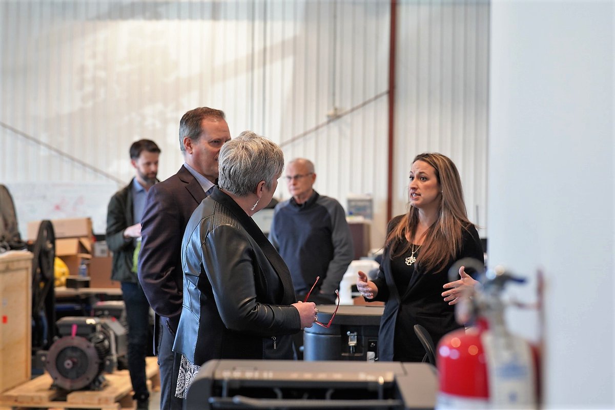 KrakenRobotics's tweet image. Our team in Nova Scotia was happy to provide a tour of our facility to Mrs. Bernadette Jordan - Minister of Fisheries, Oceans and the Canadian Coast Guard and Mr. Darren Fisher - MP for Dartmouth-Cole Harbour this afternoon. 
They received a sneak peek of our #ALARS in production