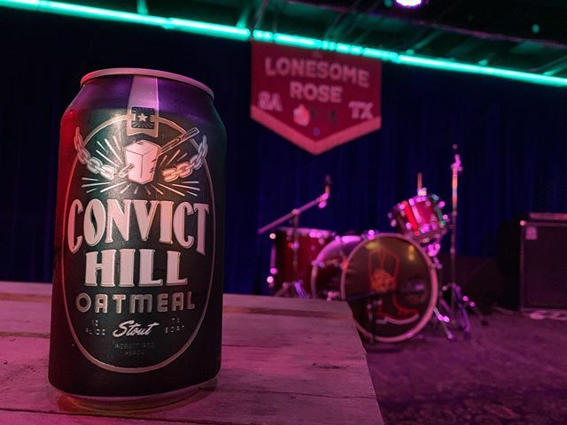 indybrewsatx's tweet photo. Perfect night for Convict Hill and Cowboy Karaoke at Lonesome Rose tonight. Gather your friends and sing the night away! https://t.co/N10r8MeA4t #instagram https://t.co/xOWq7GPovp