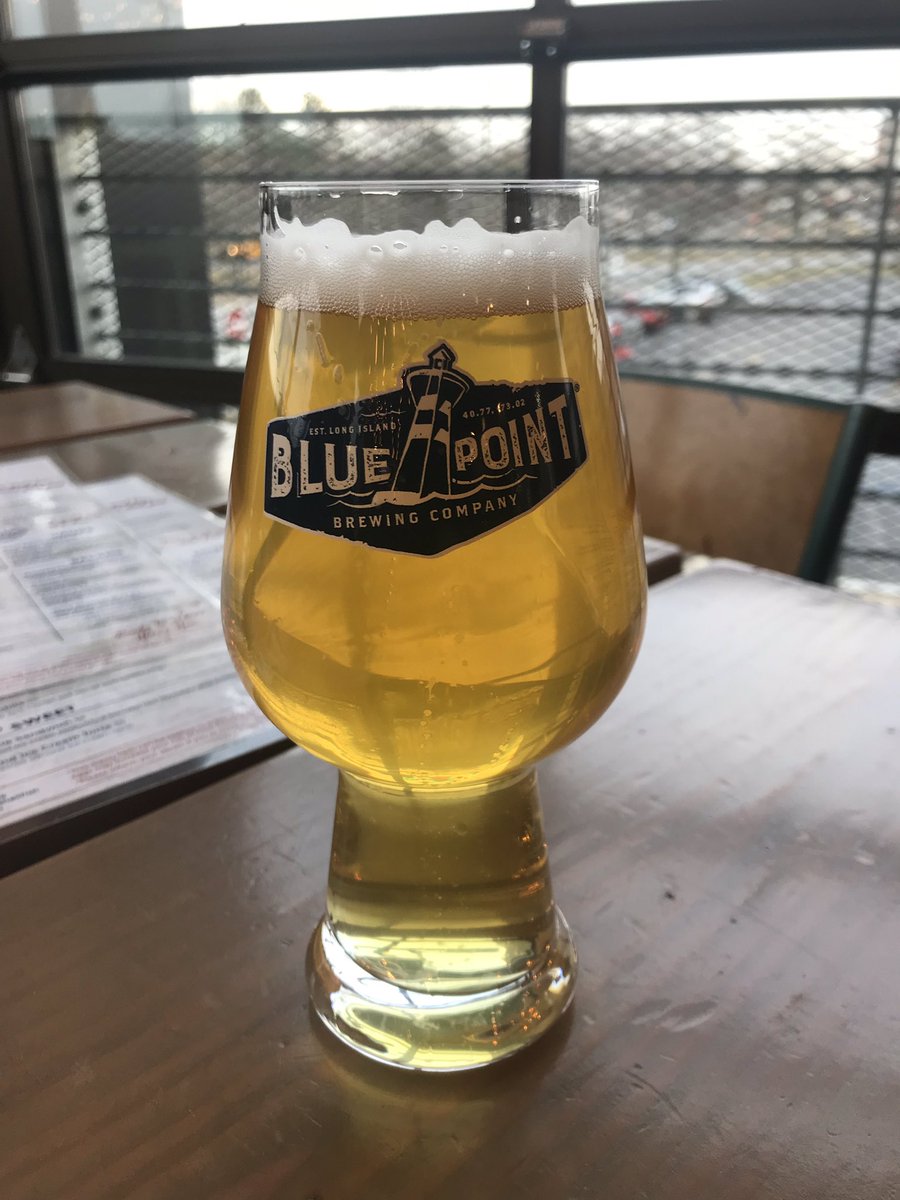 LIBreweries's tweet image. Visited Blue Point Brewing for the first time. It’s on a grand scale. It’s a destination brewery. I tired their pils, NEIPA, and Imperial Stout. The food was very good and they even had live music. #bluepointbrewery #craftbeer #patchogue #beer #drinklocal