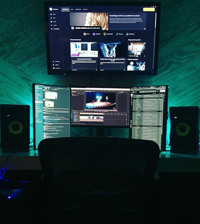 busyframes's tweet image. back to double portrait monitors at work ift.tt/39AYQ6t