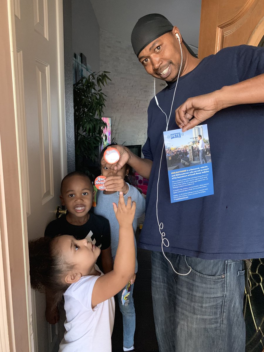 PeggyGiordano2's tweet photo. Clifton Johnson was just confirmed on the ๐ช as a precinct captain in Las Vegas! #PeteButtigieg for President! https://t.co/mGJJbWcFO1