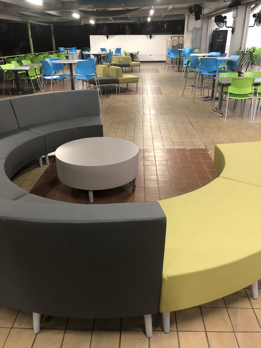 RT uprm: RT CentroUprm: Finalmente se instaló el mobiliario nuevo del Centro. El 3er piso estará disponible para la comunidad a partir de mañana jueves 13 de febrero en horario regular. Le pedimos q sea cuidadosxs con estas equipos para q nos duren. cger…