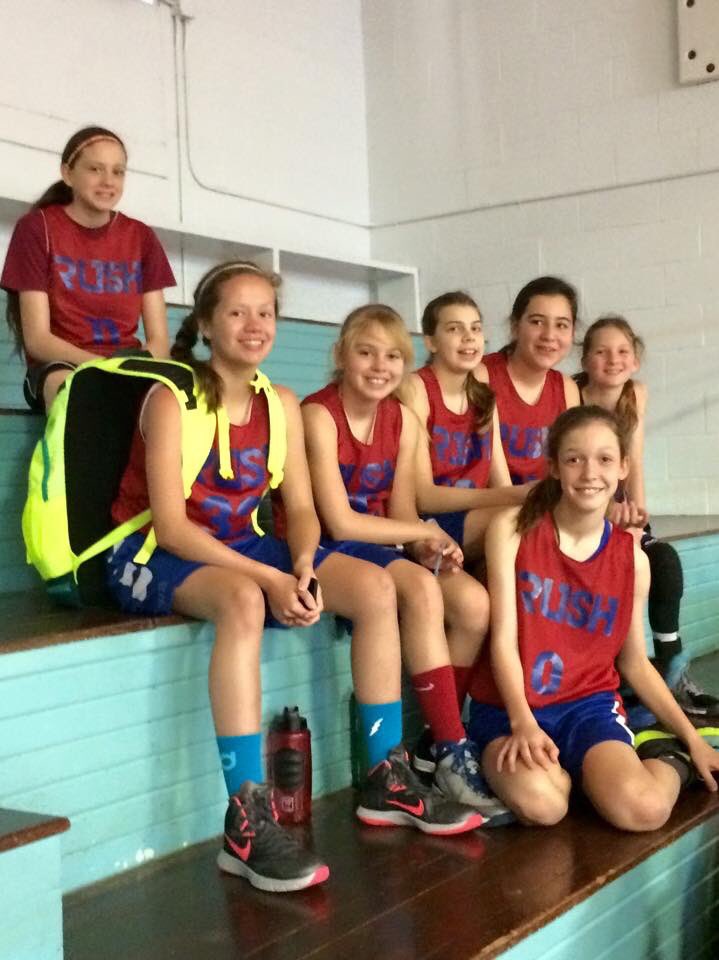 Not only me, but anyone else who had the privilege to have @HixsonCoach as a coach is so lucky. Coach you made me a better player but also a better person and taught me there is more to life than just basketball. That the friendships you make are just as important. Thank you!