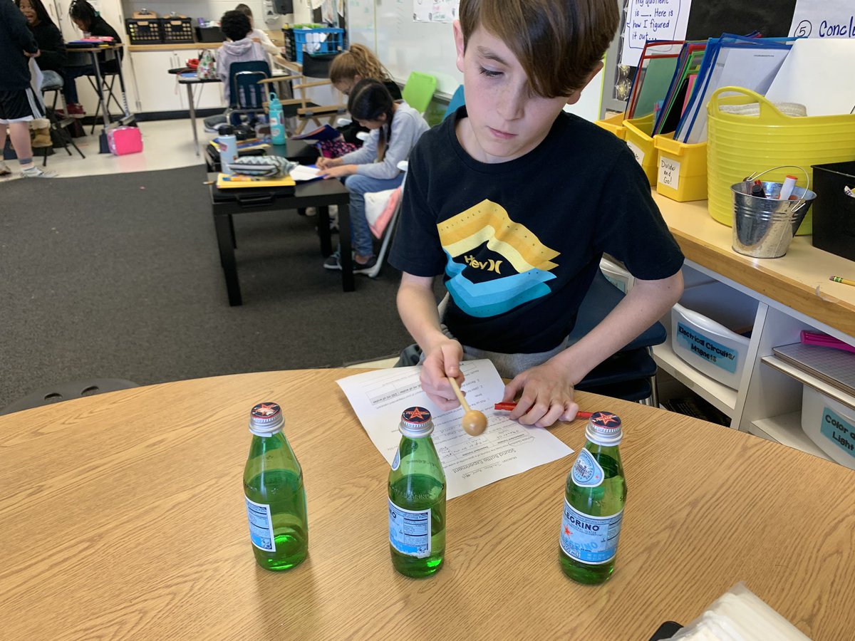 elschulz_liz's tweet image. Does the volume of water affect the pitch? @cfescolts #coltspride #qualitativedatacollection