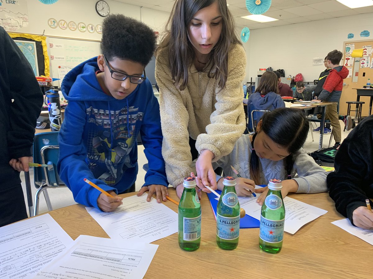 elschulz_liz's tweet image. Does the volume of water affect the pitch? @cfescolts #coltspride #qualitativedatacollection