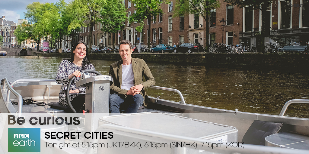 BBCEarthAsia's tweet photo. Think you know everything about Barcelona? Well, there's more than meets the eye! On #SecretCities, @DrJaninaRamirez & Alastair Sooke are on a mission to explore the city's less well-known cultural treats - this time through art & architecture. #BBCEarthAsia #BBCStoryFromEarth https://t.co/0IIRpOO1d3