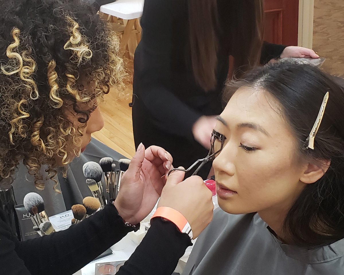 mudschools's tweet image. Some great work coming out of MUD NY! Congratulations to our students who had the opportunity to provide make-up artistry for the #nycliveatfashionweek Fall/Winter 2020 Showcase today. 👏
