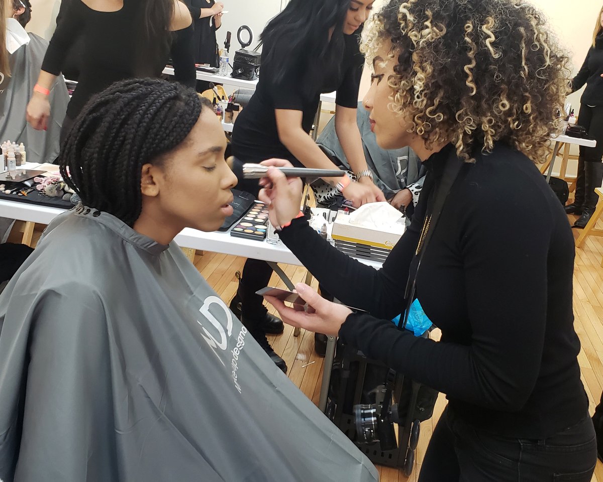 mudschools's tweet image. Some great work coming out of MUD NY! Congratulations to our students who had the opportunity to provide make-up artistry for the #nycliveatfashionweek Fall/Winter 2020 Showcase today. 👏