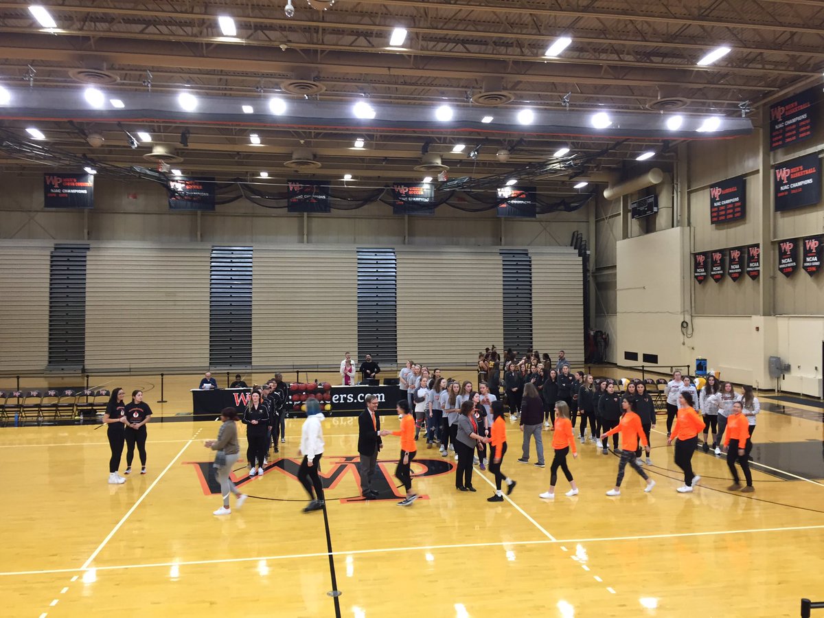 WPUPioneers's tweet photo. Provost Powers and VP Cammarata joined in the celebration of our female student-athletes tonight during WP’s National Girls and Women in Sports Day event #NGWSD #wpunj https://t.co/hYo3RfdJSo
