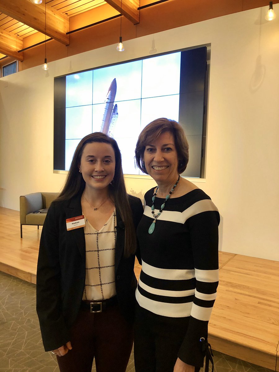 imee4stanford's tweet image. Ready for an out of this world conversation this evening with Ellen Ochoa and #knighthennessyscholar Madison Maloney! Thank you scholar Kevin for the Preview Talk. #space