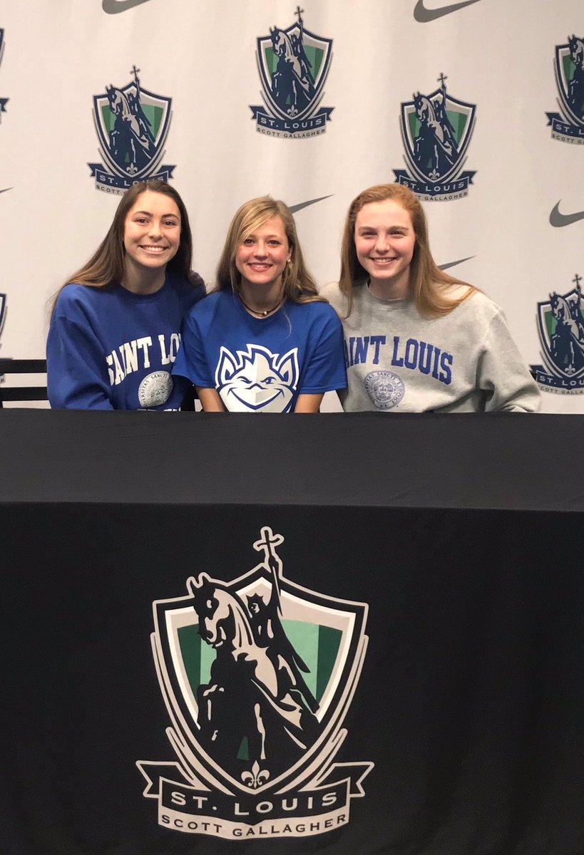 #STLtoSLU can’t wait to have @gracieenglishh <a href="/hannahhlarson/">hannah larson</a> <a href="/puricelli_emily/">Emily Puricelli</a> in Billiken Blue soon!! #rollbills