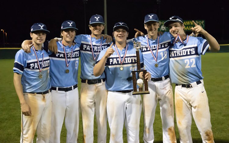 AlecEllison4's tweet photo. T-minus 12 days till this group is back on the field #seniorszn https://t.co/uHy4mZOQSm
