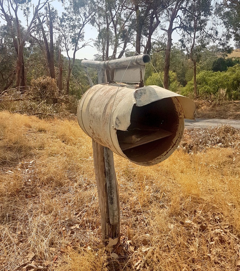BrianLeahy11's tweet photo. My poor mailbox got hit by a flying tree branch last week.I fixed it!. Wired her up again..and now, she can go back to work. #farmfix #countrycharacter https://t.co/4NdJMHTOXp