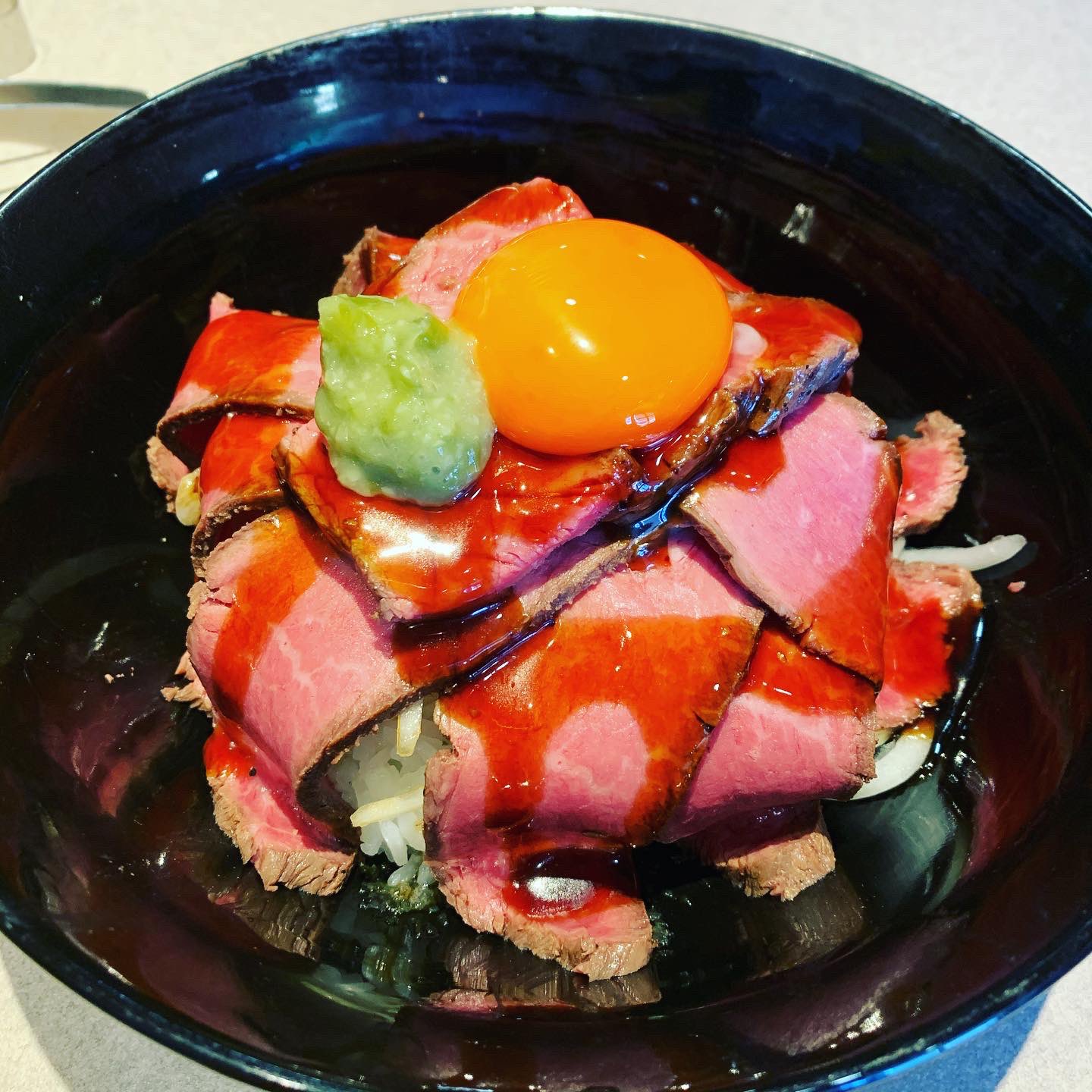 さおりさおり 姫路 焼肉 肉匠まるい ローストビーフ丼 カルビ 厚切りタン ローストビーフ丼1000円 たくさんのってて 柔らかいお肉 満足 追加で厚切りタン1枚 4追加 T Co Huabwvzttu Twitter