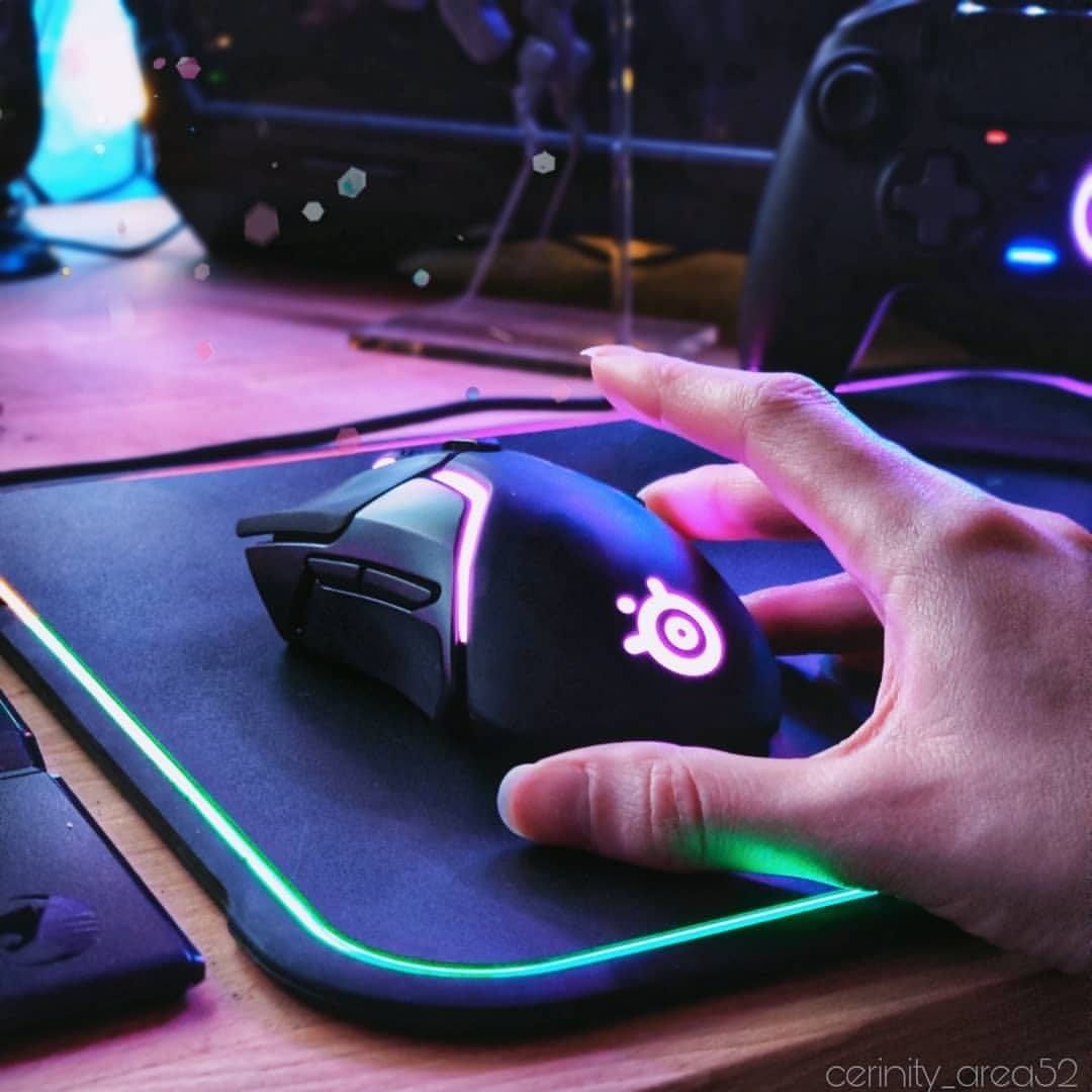 ¿Preferís vuestros periféricos por cable o Wireless?

#ForGlory