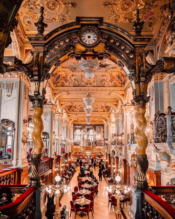 Returned to its original splendour in 2006 the New York Café in Budapest is filled with rich history. Having hosted influential writers and editors. Budapest’s most beloved coffee house is a must for your bucket list. 

#guiddoo #guiddooworld #travel #budapest #newyorkcafe