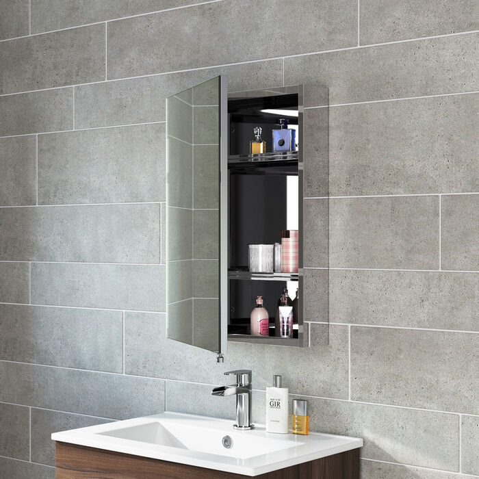 Practical &amp; stylish 💛

Check out our Liberty Stainless Steel Mirror Cabinet 👉 ow.ly/kDLO50ykidI
