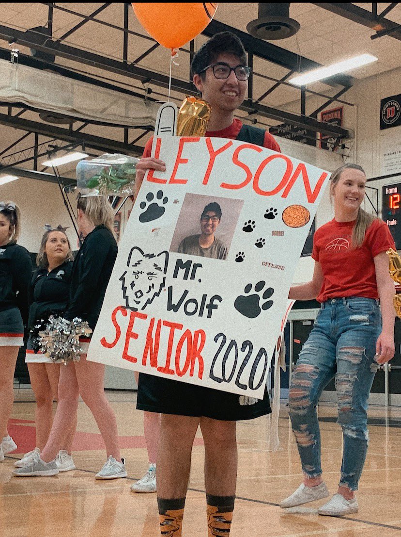 kayleemarone's tweet photo. Senior night for Pomona’s unified basketball team! I can’t believe they are graduating this year! So proud 💓 @AthleticsPomona @PomonaPrincipal https://t.co/GF4e73zeTY