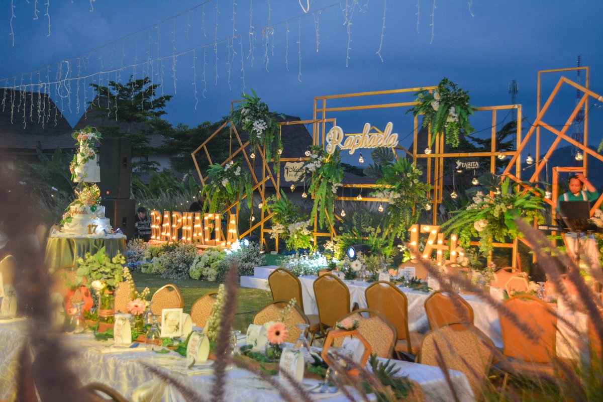Looking for a fancy outdoor birthday party? for sure we have Beautiful outdoor garden surrounded by magnificent mountains view