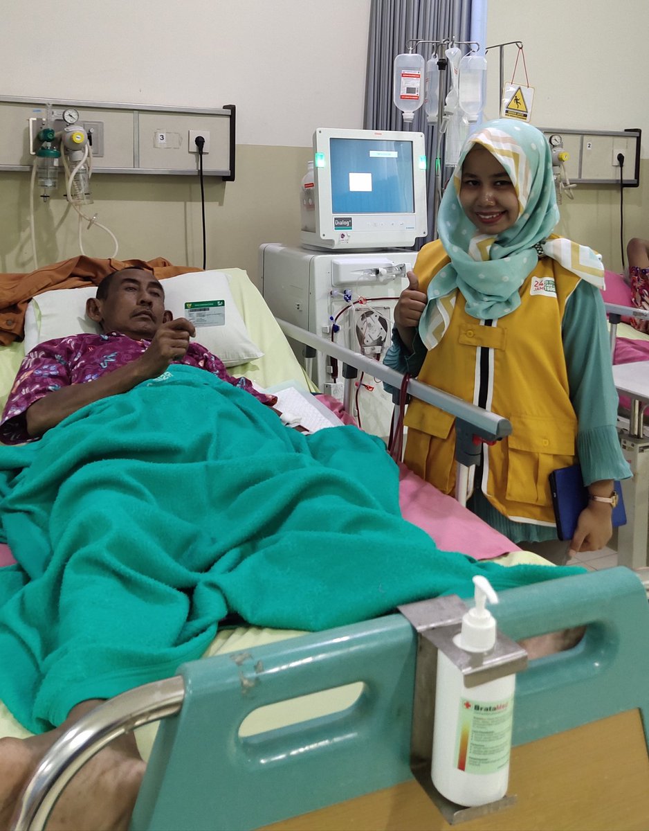 nitahijabtravel's tweet photo. Hemodialisa salah satu pelayanan kesehatan yang membutuhkan biaya besar bagi pasien penderita gagal ginjal, namun dengan adanya program JKN-KIS mereka tidak perlu memikirkan kembali biaya untuk pelayanan tersebut..
#ManfaatBPJS https://t.co/yLtpwAZnlH