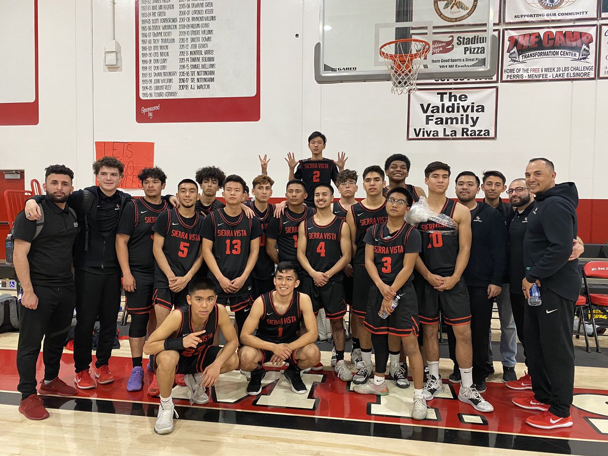 DonsBBall31's tweet image. Dons with a 65-39 win over SJVA.
@d1nikc 17pts 16reb E.Garcia 16pts 7reb @jordan_festejo1 12pts 4💣‘s H.Lopez 9pts @willlgup 7pts 4ast 
@SGVNSports @HoopsCal @MattyK31 @James_Escarcega  #surviveandadvance31