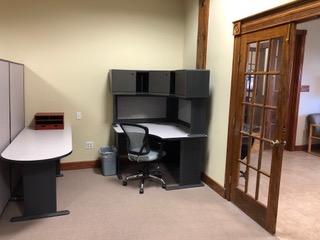 CreativeWorksp1's tweet image. The owner showed us around the office at Creative Workspaces. officespacerentleasenavasotatexas.com  #rent #lease #houston #texas #navasota #real #estate #rentals #leasing #office #space #grimes #county #harris #co working