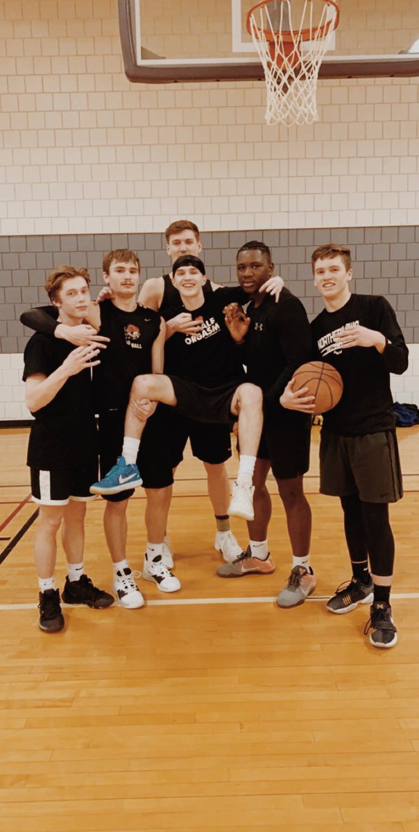 RimmedOut's tweet photo. 3-0 baby! https://t.co/u7waXEfSzk