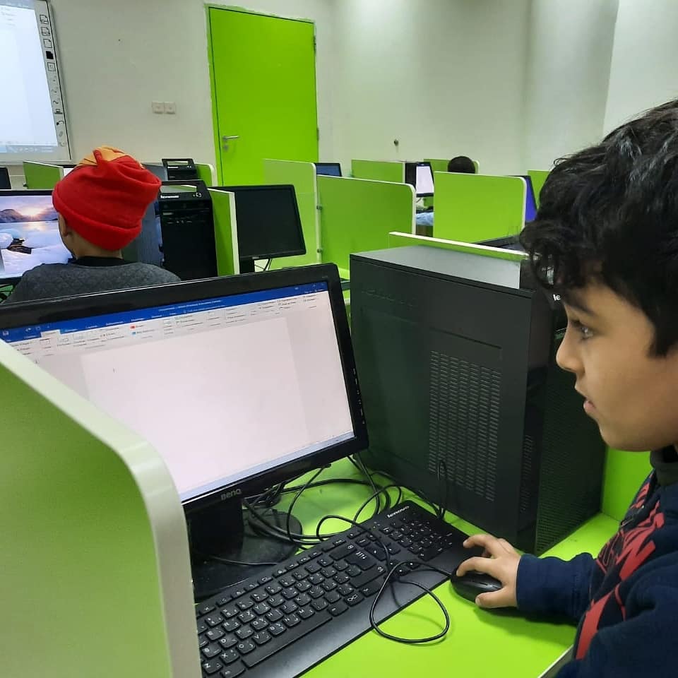 WindowSchools's tweet photo. Computer lab Grade 1 with Mr. Amr https://t.co/1RIVPsczNy