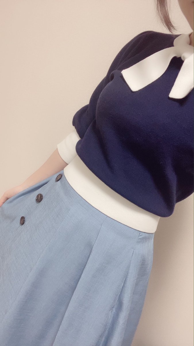 池田春香 左が3キロ軽いやつなん だけど骨格ストレートだと ガッチリ感あって太いっていうかずどーんって感じになっちゃうから わたいは 華奢な人類になりたい 頑張るぞ ダイエットは自己満