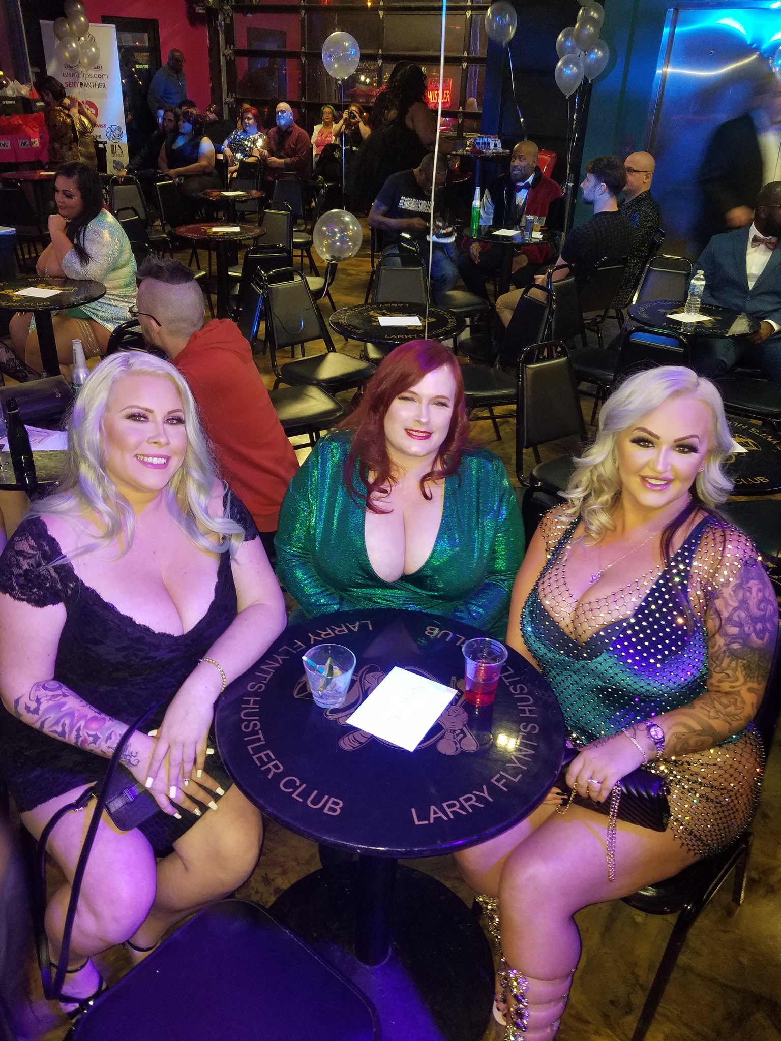 Shaymus on X: I was lucky enough to get this picture of @Nikole_Kane_  @Asstynmartyn and @Kendra_kox at @BBWAwardsShow last month. Thanks again  for allowing me to get this picture ladies. t.co69MoCE9Q92 